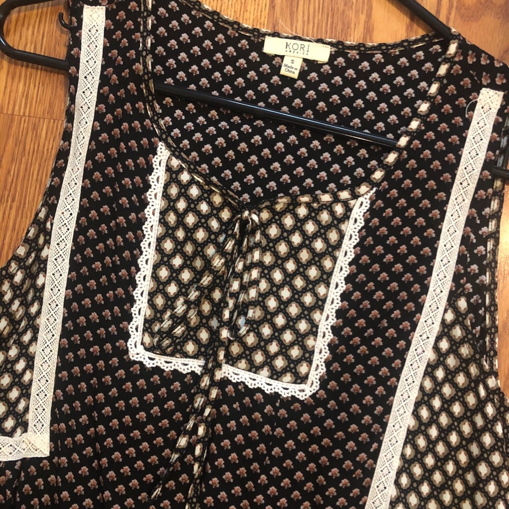 Kori floral tank